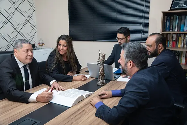 lawyer-attorney-law-judge-640x480-13778583.jpeg
