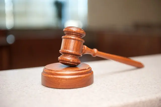 lawyer-attorney-law-judge-640x480-35027328.jpeg