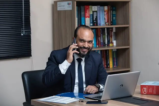 lawyer-attorney-law-judge-640x480-57049349.jpeg